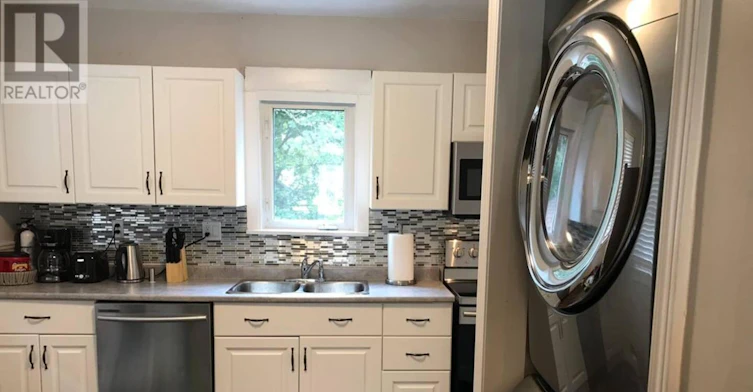 UPPER UNIT-5715 Highland Avenue, Niagara Falls, ON, L2G 4X2 - 13