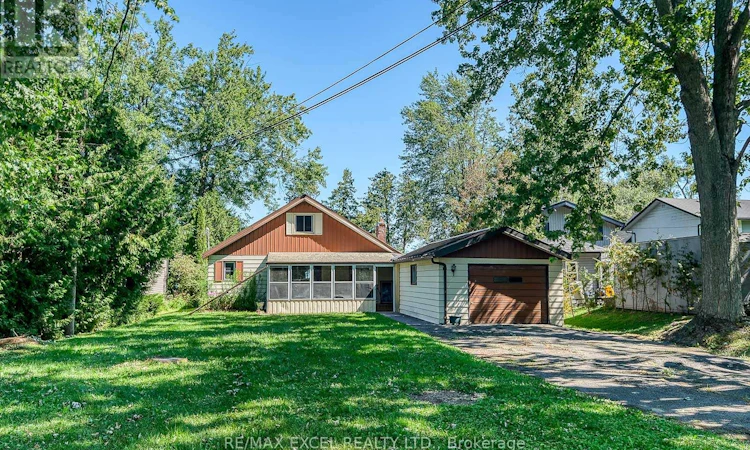 124 Moore's Beach Road