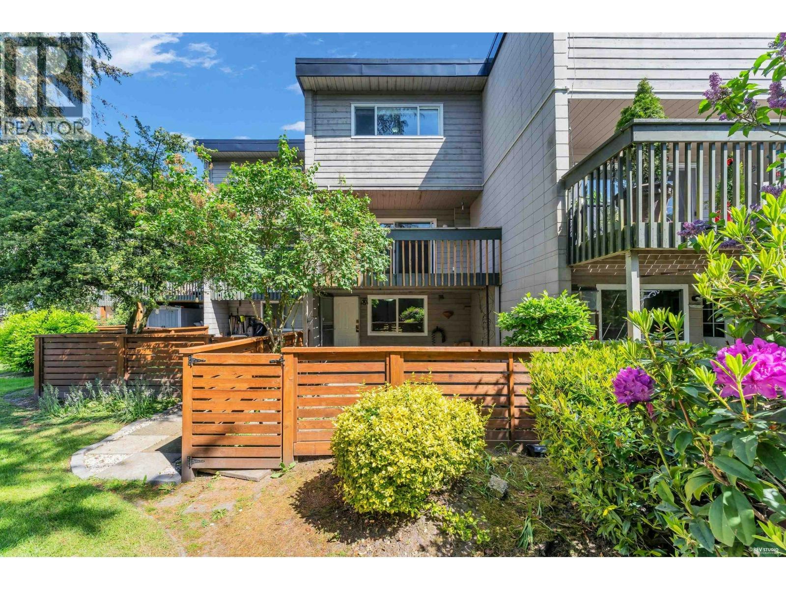4-4907 57a Street, Delta, BC, V4K 3G6