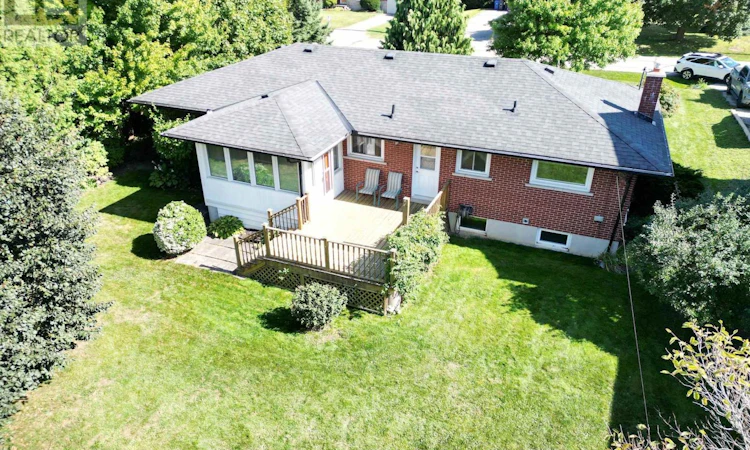 33 Ridgeway Avenue