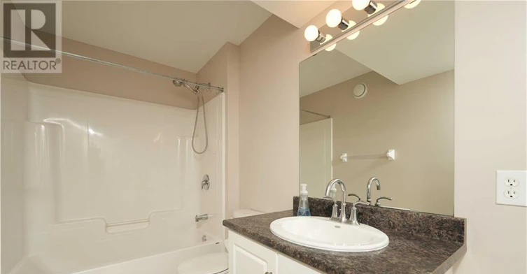 404 Kilmarnock Way, Ottawa, ON, K2J 0M6 - 17