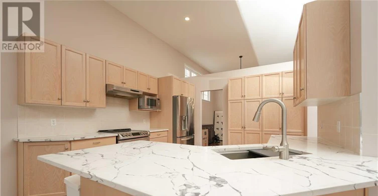 404 Kilmarnock Way, Ottawa, ON, K2J 0M6 - 10
