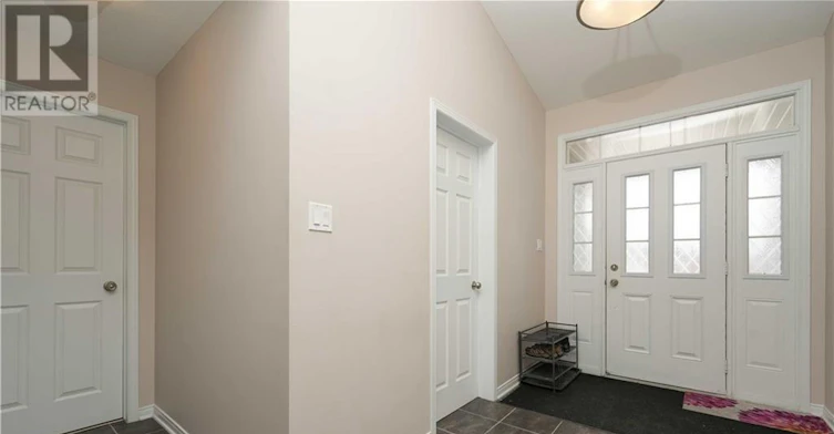 404 Kilmarnock Way, Ottawa, ON, K2J 0M6 - 2