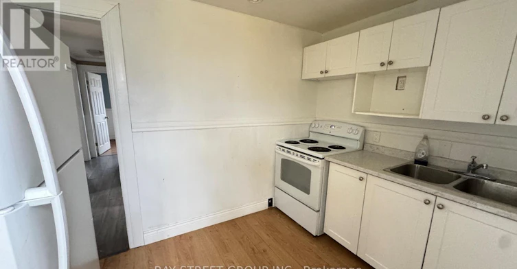 UPPER-5114 Mcrae Street, Niagara Falls, ON, L2E 1P5 - 4