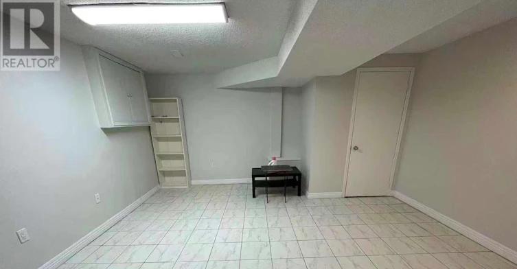 172 Highglen Avenue, Markham, ON, L3S 1X4 - 3
