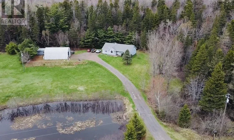 899 Straghbohgie Road
