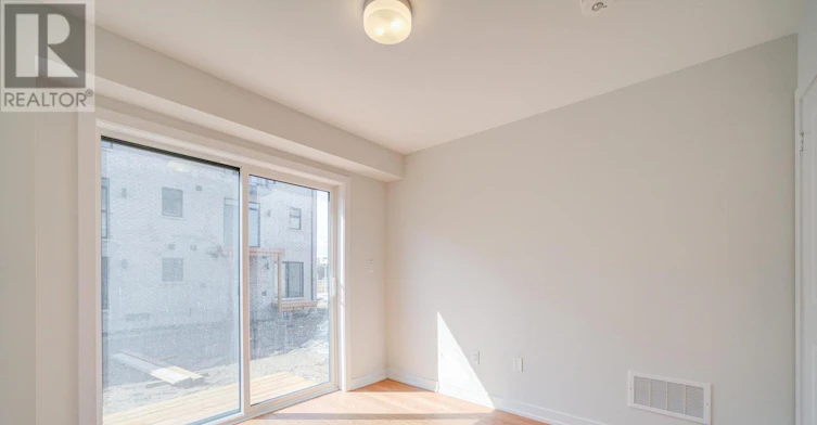 36 Danielle Moore Circle, Toronto, ON, M1P 2S7 - 10