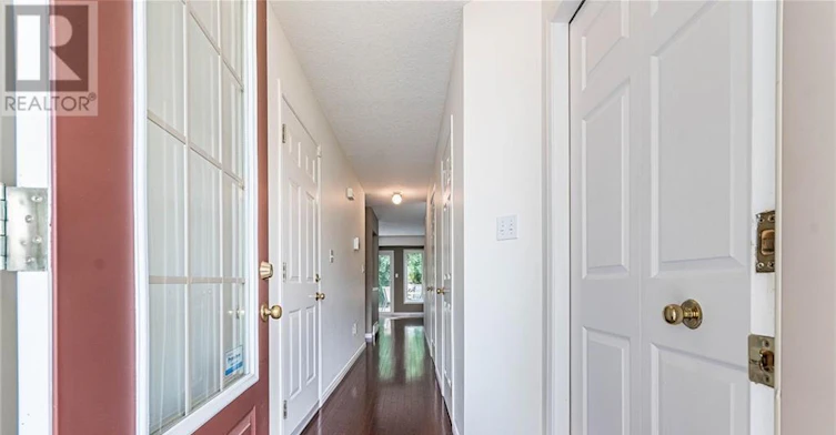 D21-110 Activa Avenue, Kitchener, ON, N2E 4K4 - 2