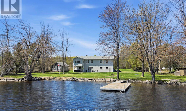 100 Mcculloughs Landing