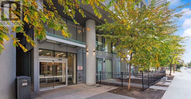 2002-195 Redpath Avenue, Toronto, ON, M4P 0E4 - 2