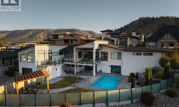 3276 Vineyard View Drive