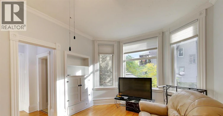 1-122 Forsyth Street North EAST, Sarnia, ON, N7T 6L3 - 2