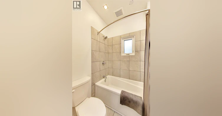 1-122 Forsyth Street North EAST, Sarnia, ON, N7T 6L3 - 5
