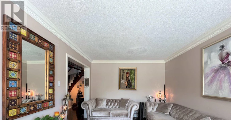 6403 Osprey Boulevard, Mississauga, ON, L5N 6E5 - 3