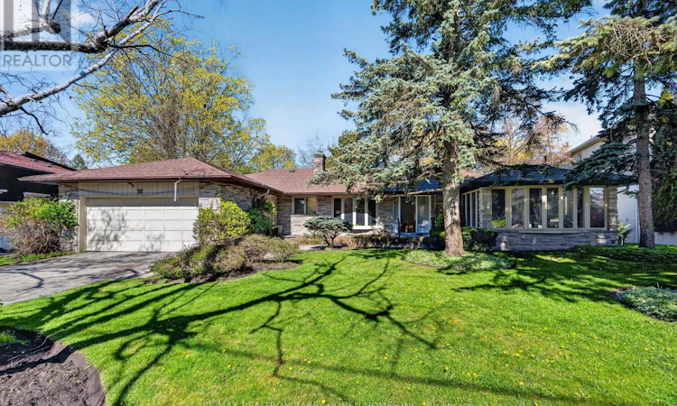 18 Brian Cliff Drive