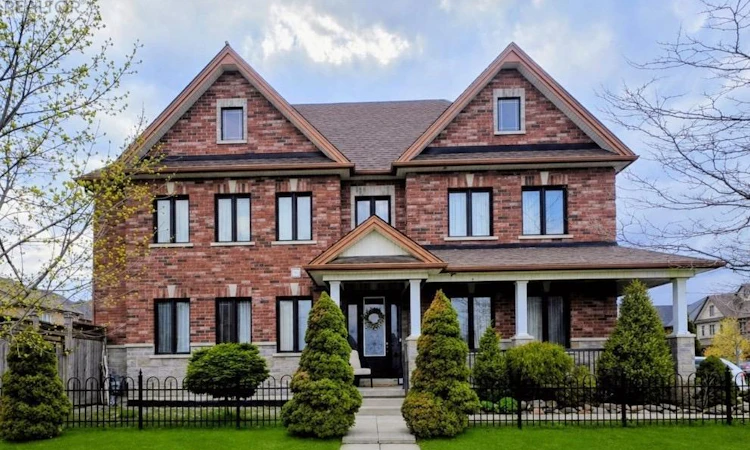 39 Morrison Avenue