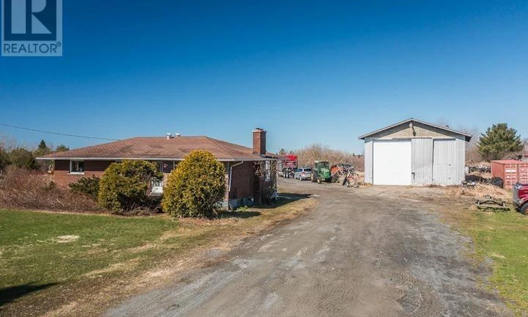 135 Jeffrey Side Road