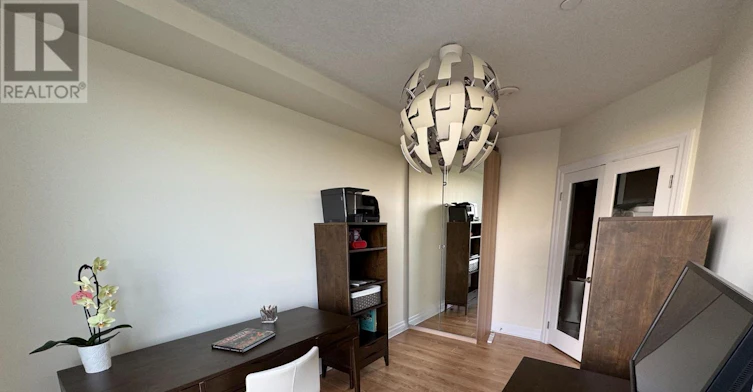 610-240 Villagewalk Boulevard, London, ON, N6G 0P6 - 19