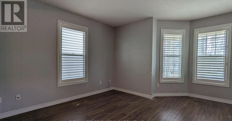 669 Zermatt Drive, Waterloo, ON, N2T 2V2 - 7
