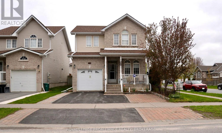 1031 Rainbow Crescent