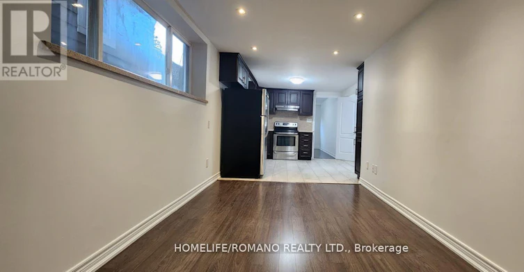 C-177 Robina Avenue, Toronto, ON, M6C 3Y8 - 4