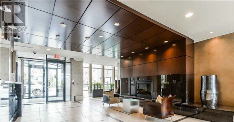 1304-151 Upper Duke Crescent, Markham, ON, L6G 0E1 - 4