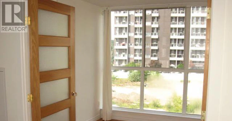 541-24 Southport Street, Toronto, ON, M6S 4Z1 - 12