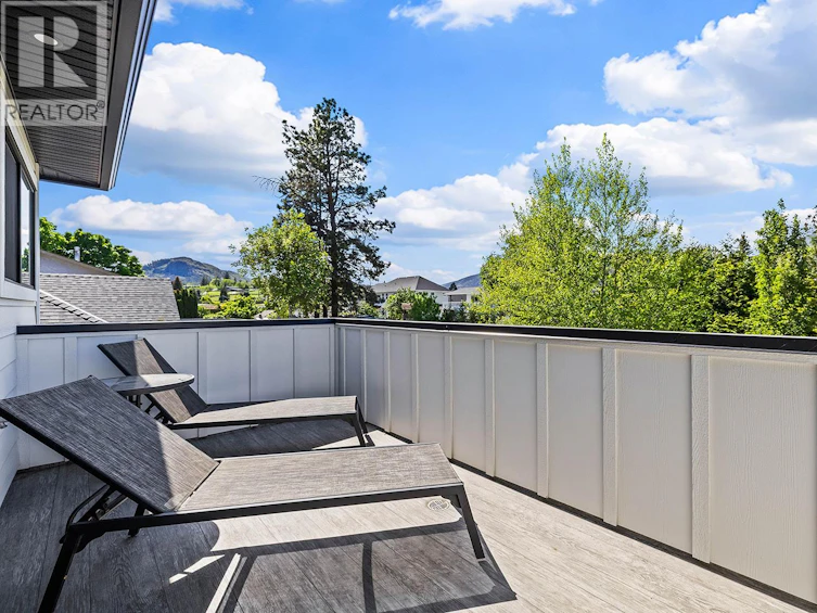 2418 Crestview Road, West Kelowna, BC, V1Z 1Z2 - 41