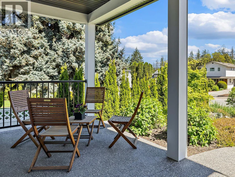 2418 Crestview Road, West Kelowna, BC, V1Z 1Z2 - 4