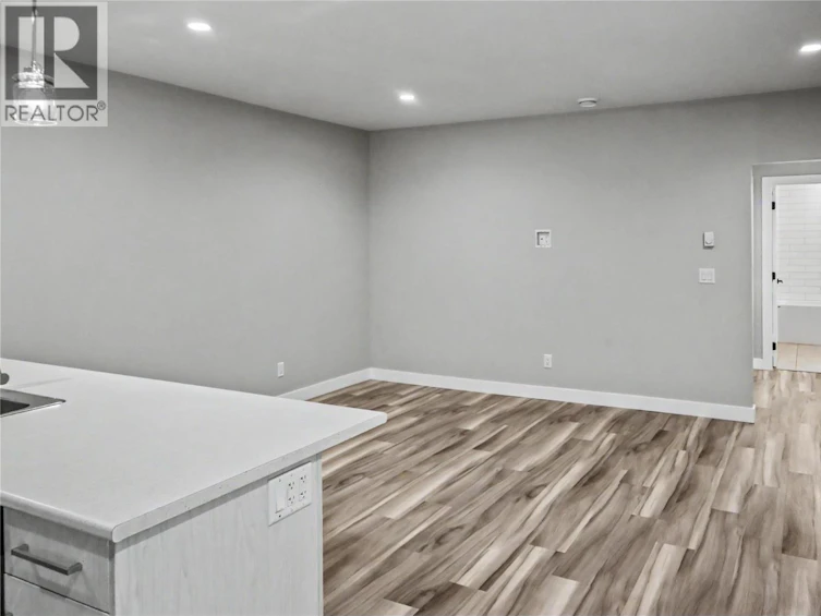 2418 Crestview Road, West Kelowna, BC, V1Z 1Z2 - 59