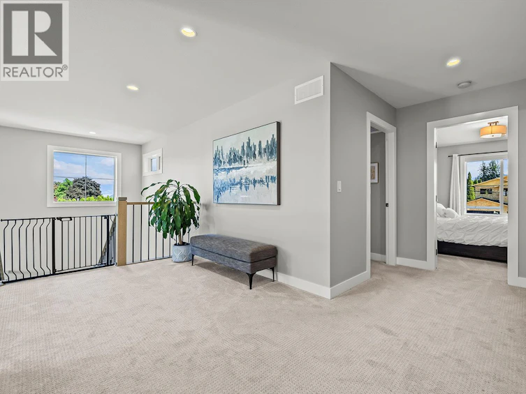 2418 Crestview Road, West Kelowna, BC, V1Z 1Z2 - 37