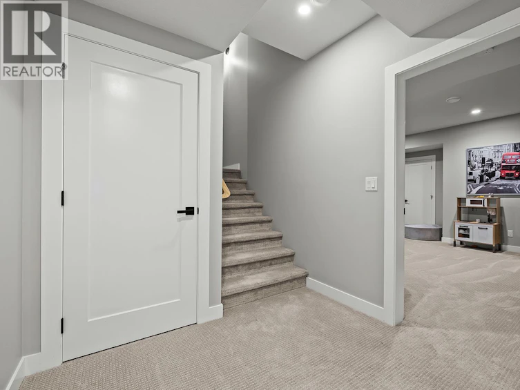 2418 Crestview Road, West Kelowna, BC, V1Z 1Z2 - 51