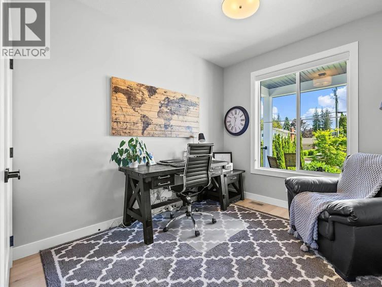 2418 Crestview Road, West Kelowna, BC, V1Z 1Z2 - 31