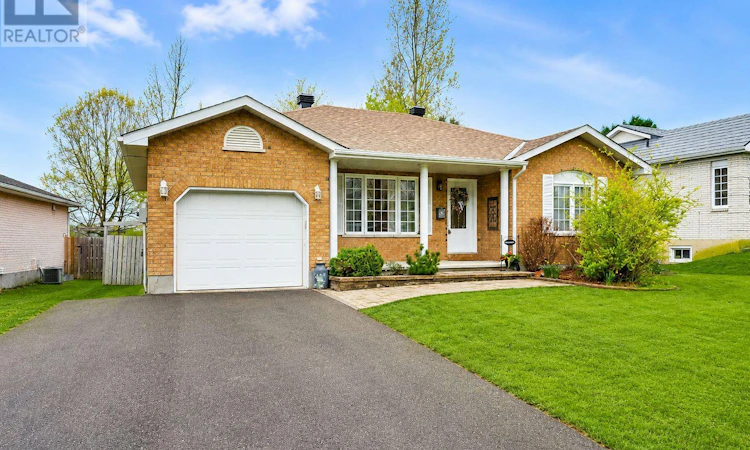 4 Cherry Avenue