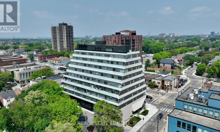 301-863 St Clair Avenue W
