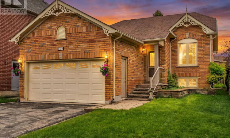 137 Clearmeadow Boulevard