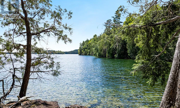 000 Palmerston Lake