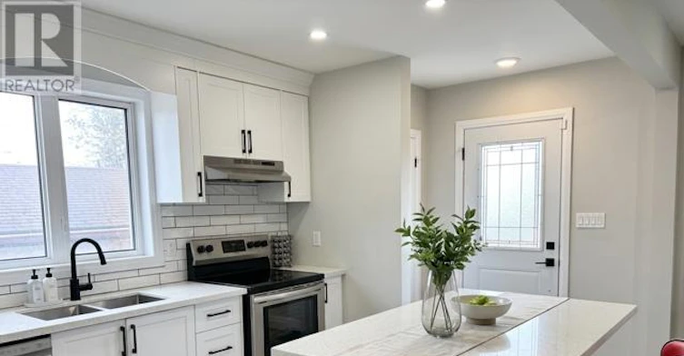 325 Baldwin Street, Oshawa, ON, L1H 6H5 - 2