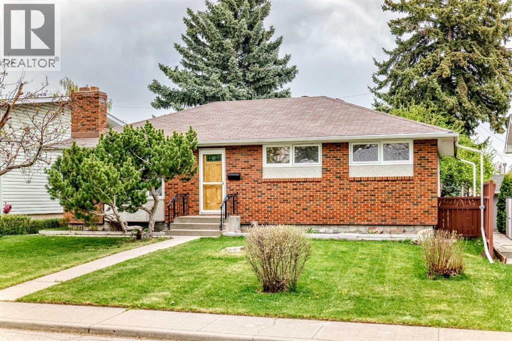 3132 48 Street SW, Calgary, AB, T3E 3X7