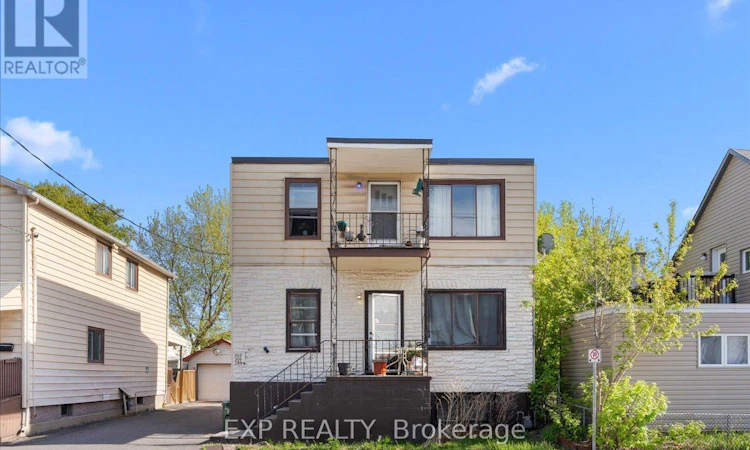 208 Montfort Street