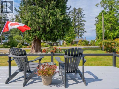 6646 Klahanie Drive - 2