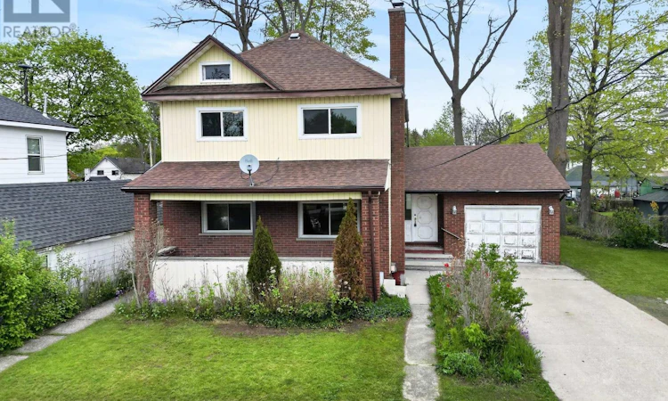 119 Cayuga Street NORTH