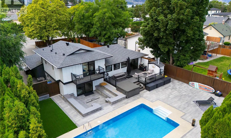 4265 Lakeshore Road