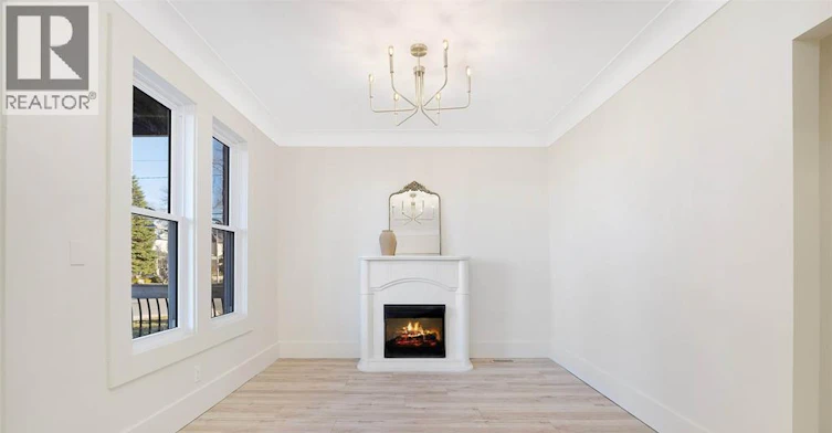 MAIN-785 Hall, Windsor, ON, N9A 2L9 - 2