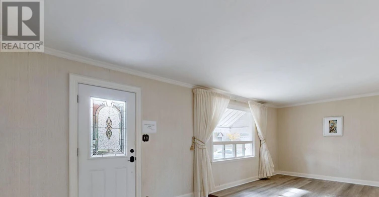 60 Northwood Drive, Toronto, ON, M2M 2K1 - 3