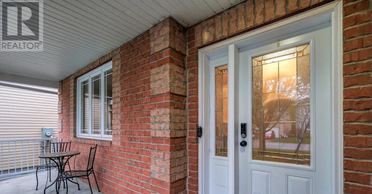 112 Olde Towne Avenue, Russell, ON, K4R 0A6 - 3