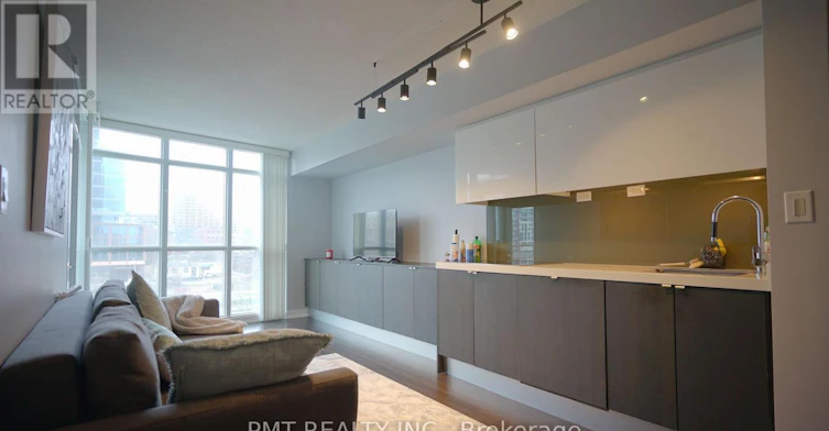 323-21 Iceboat Terrace, Toronto, ON, M5V 4A9 - 7