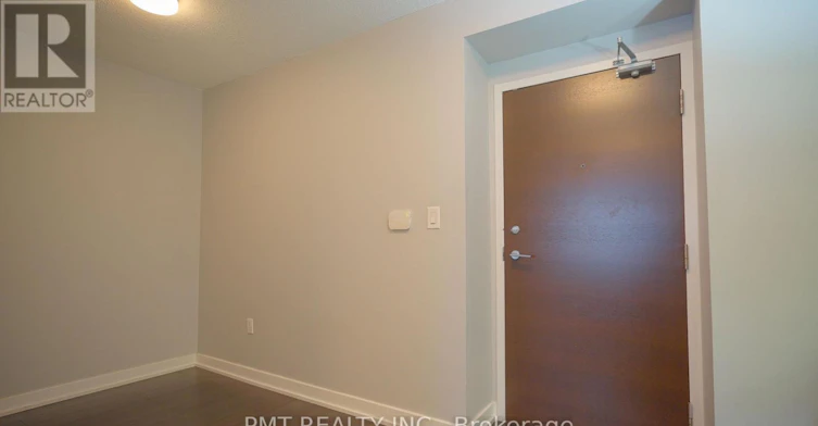 323-21 Iceboat Terrace, Toronto, ON, M5V 4A9 - 3
