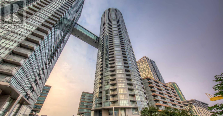 323-21 Iceboat Terrace, Toronto, ON, M5V 4A9
