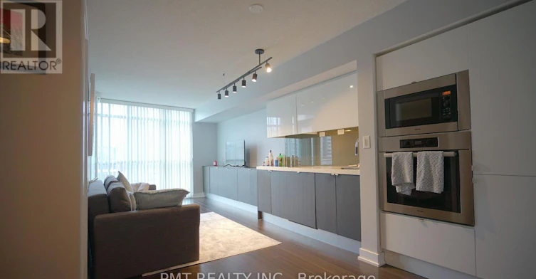 323-21 Iceboat Terrace, Toronto, ON, M5V 4A9 - 6